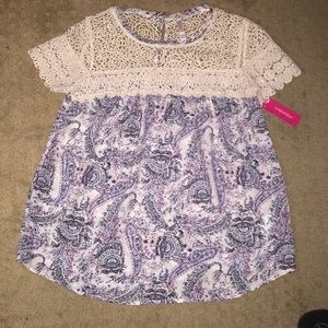 New Flowy Top with Lace